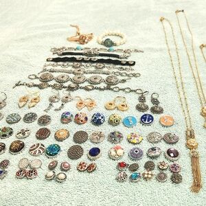 HUGE LOT of Ginger Snaps Jewelry.